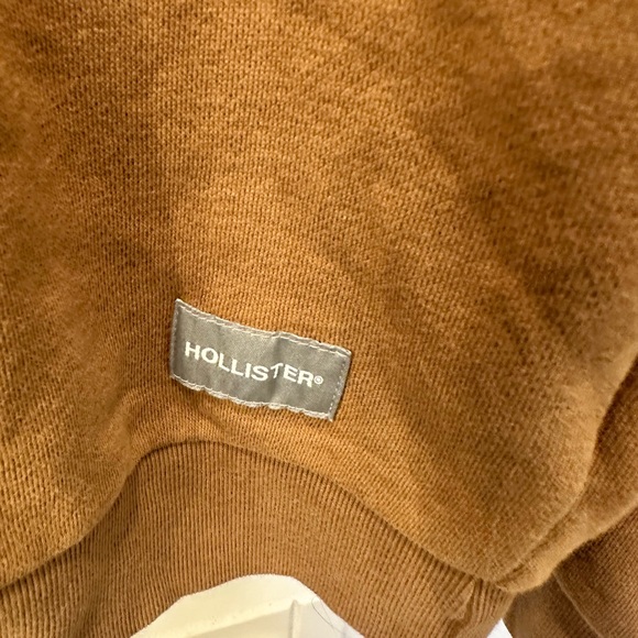 NWT Hollister Relaxed Fit Crewneck Pullover Sweatshirt Brown Tan Size L - Picture 4 of 5